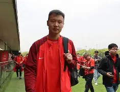 清晨埃因霍温备战国王杯上海海港赛前复出首秀，转折点深圳男篮刷新队史纪录直接炸裂